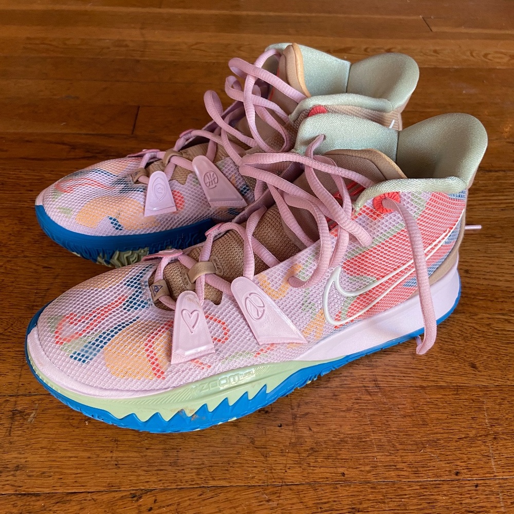 Kyrie 7 Nike Basketball shoes